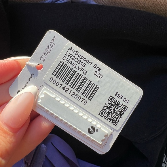 Lululemon Air Support Sports Bra NWT - Picture 3 of 3